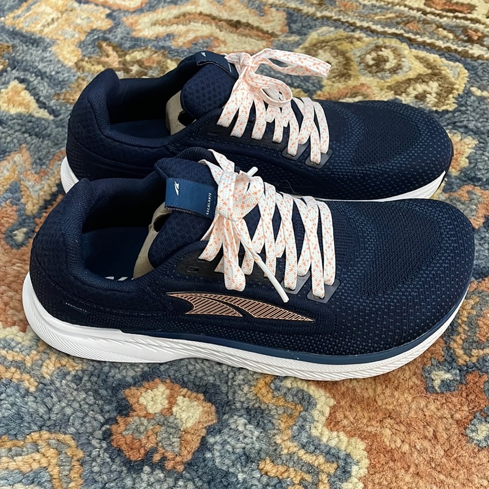 Women’s Altea Escalante 3 sneakers